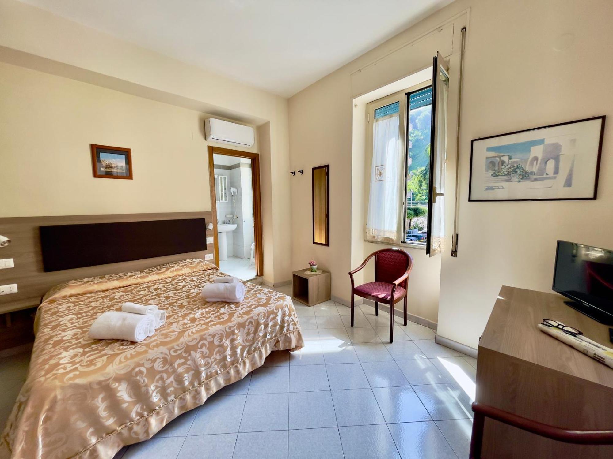 Hotel Desio Castellammare di Stabia Eksteriør billede